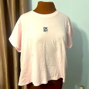 DKNY TShirt XL